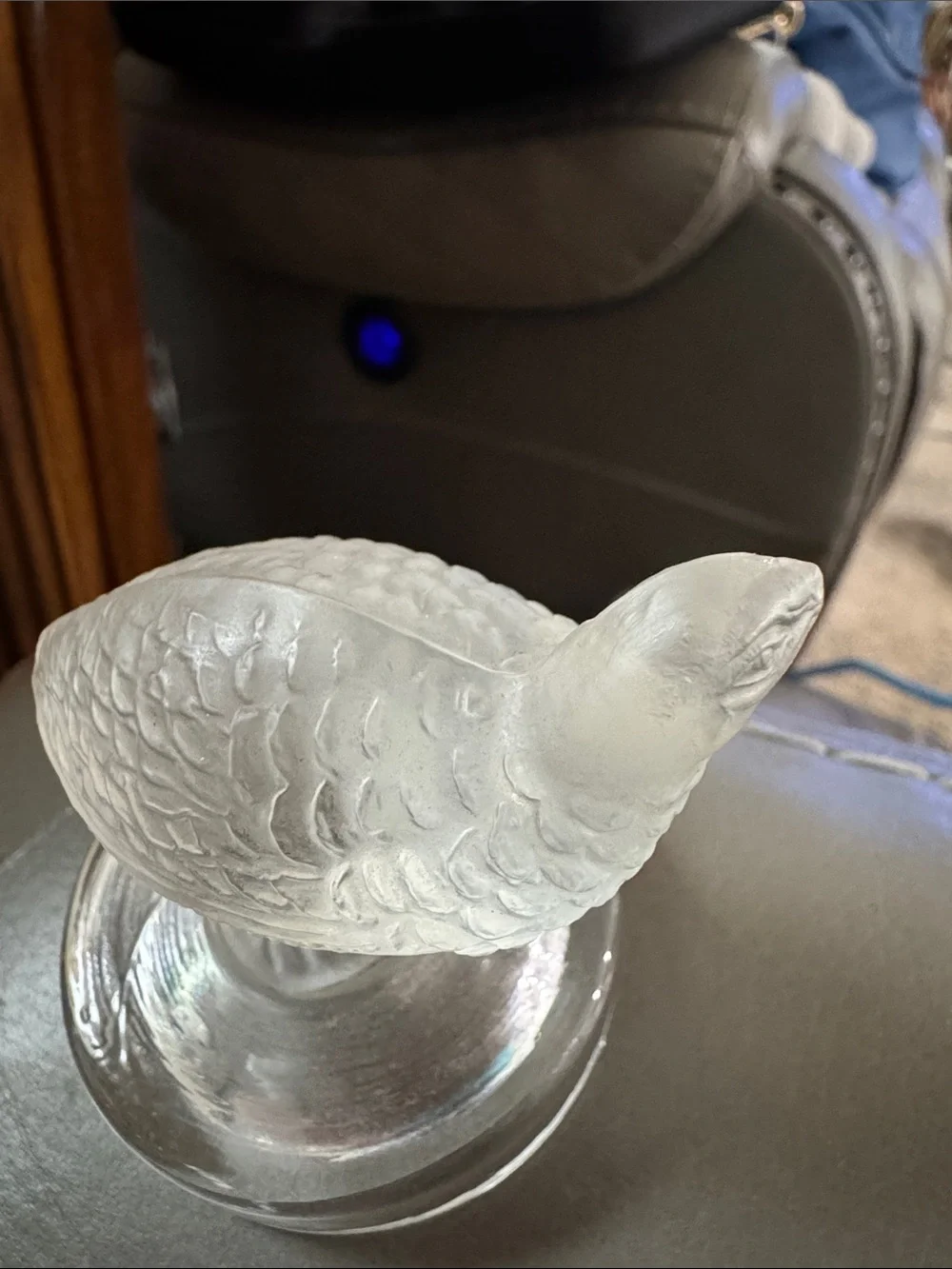 France style Crystal Quail Frosted and Clear Base Paperweight 2.5”tall